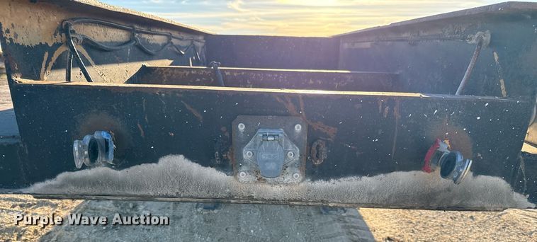 image for item EJ3457 1988 Holden HLB36225 drop deck equipment trailer