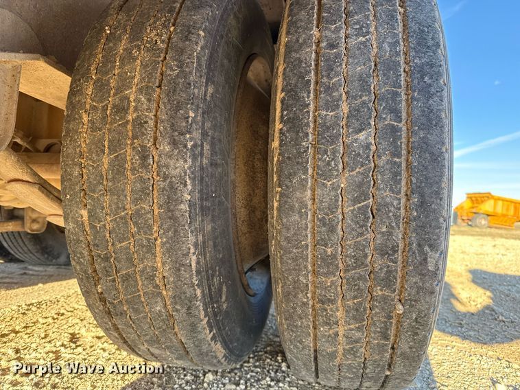 image for item EJ3457 1988 Holden HLB36225 drop deck equipment trailer