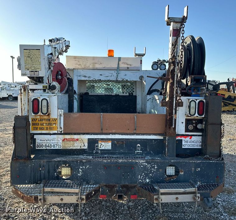 image for item EJ5324 2013 Ford F550 utility / service truck