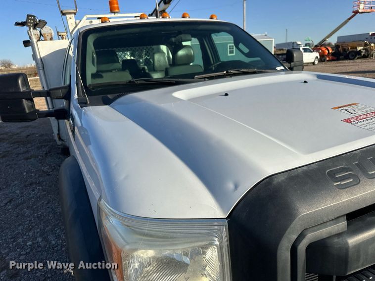 image for item EJ5324 2013 Ford F550 utility / service truck