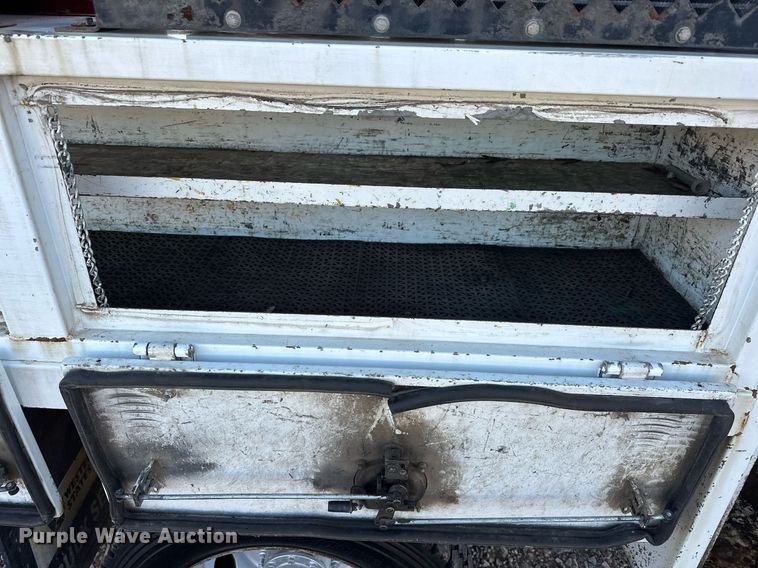 image for item EJ5324 2013 Ford F550 utility / service truck