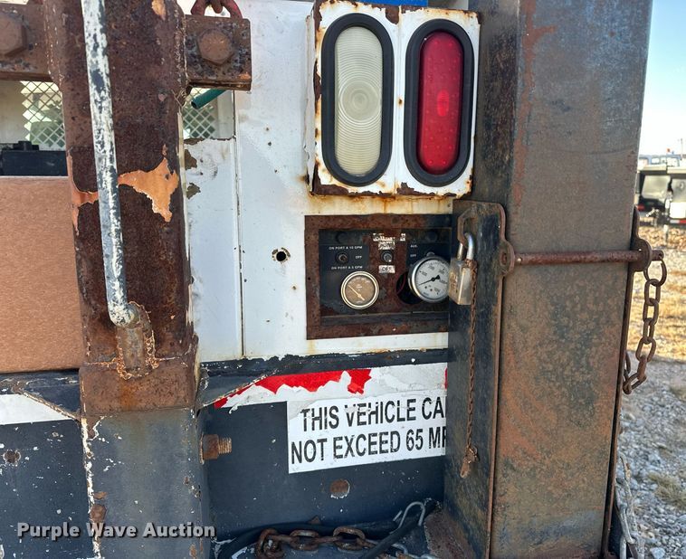 image for item EJ5324 2013 Ford F550 utility / service truck