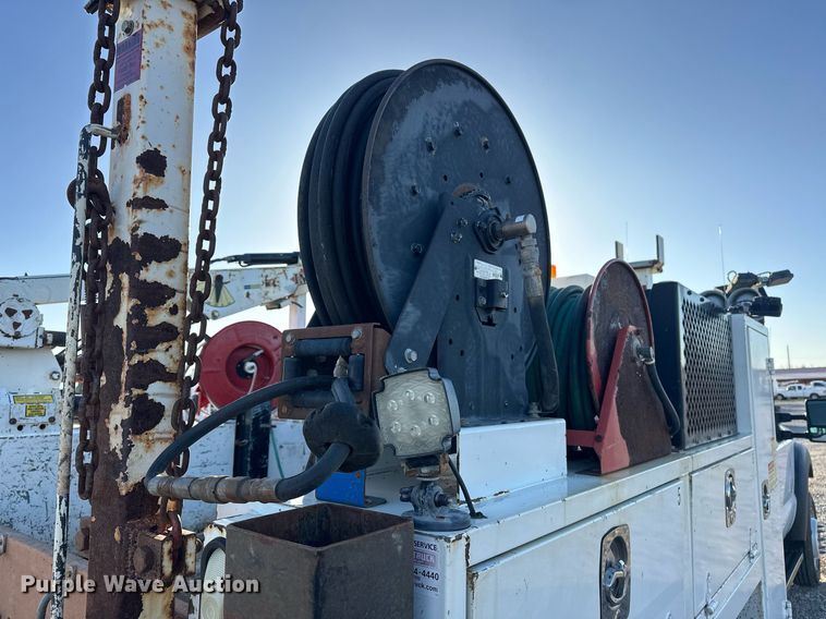 image for item EJ5324 2013 Ford F550 utility / service truck