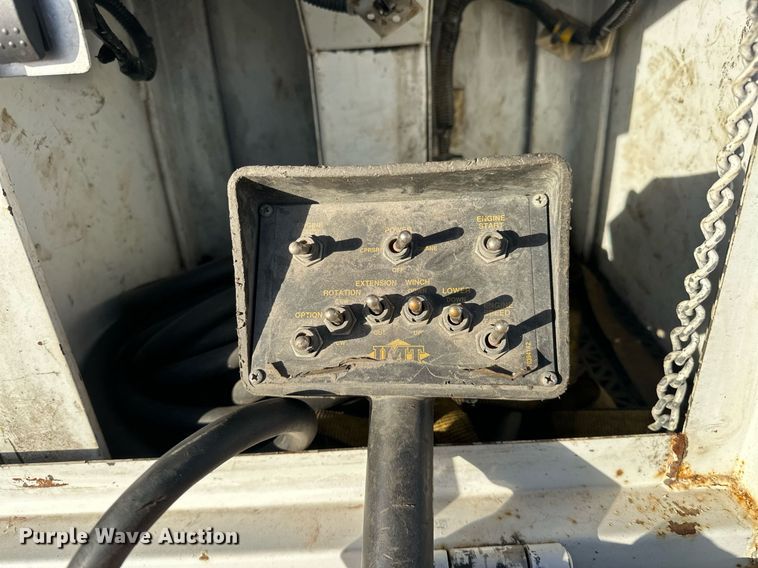 image for item EJ5324 2013 Ford F550 utility / service truck