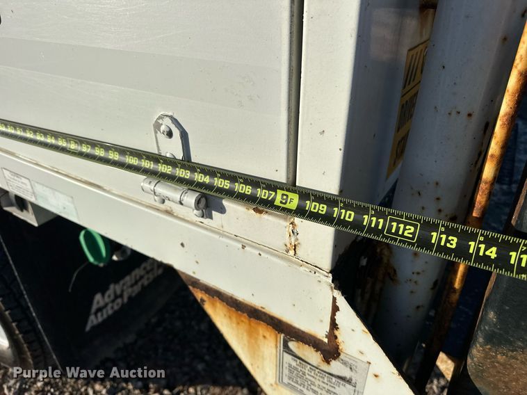 image for item EJ5324 2013 Ford F550 utility / service truck