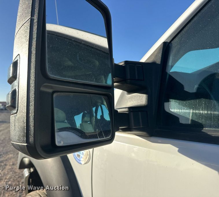 image for item EJ5324 2013 Ford F550 utility / service truck