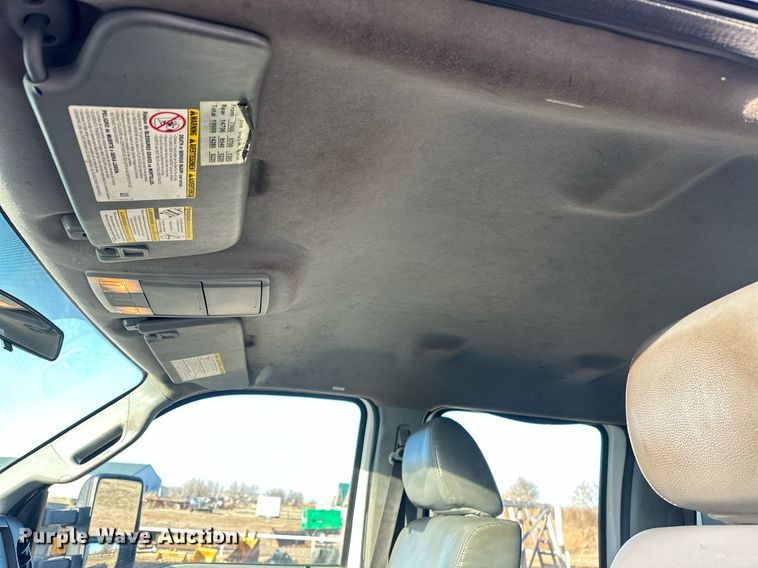 image for item EJ5324 2013 Ford F550 utility / service truck