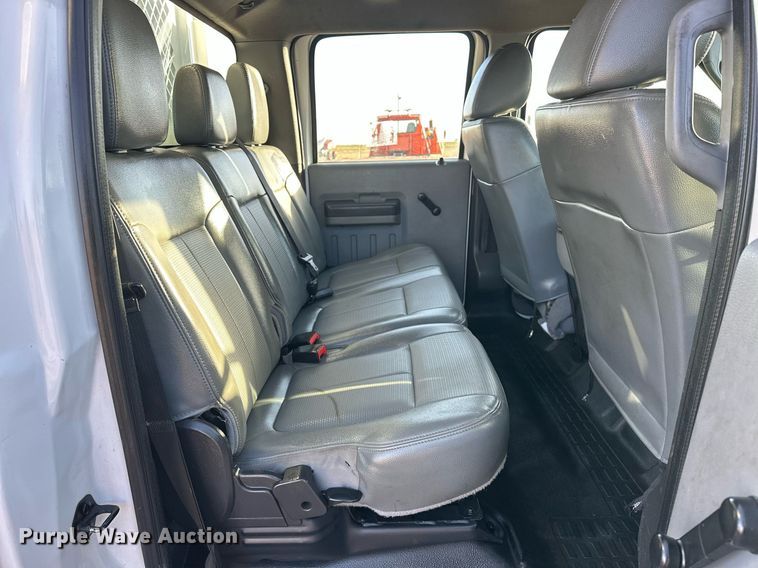 image for item EJ5324 2013 Ford F550 utility / service truck