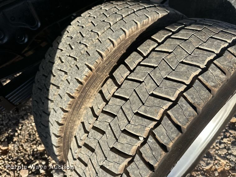 image for item EJ5324 2013 Ford F550 utility / service truck