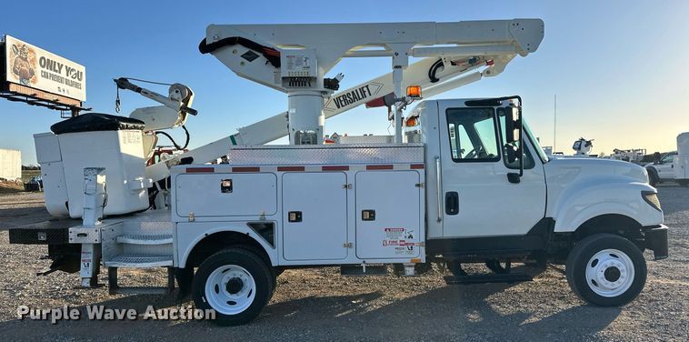 image for item EJ5325 2016 International Terrastar SFA 4X4 bucket truck