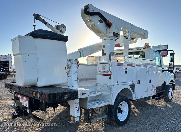 image for item EJ5325 2016 International Terrastar SFA 4X4 bucket truck