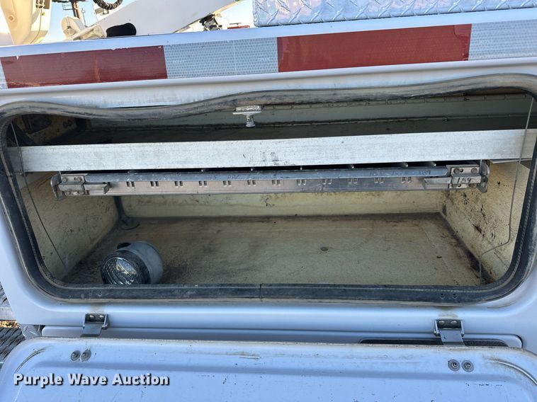 image for item EJ5325 2016 International Terrastar SFA 4X4 bucket truck