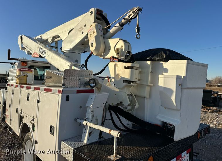 image for item EJ5325 2016 International Terrastar SFA 4X4 bucket truck