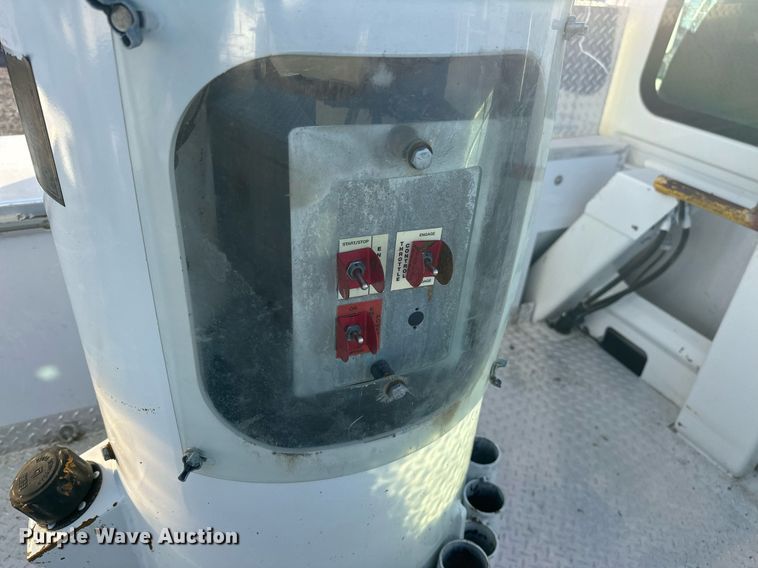 image for item EJ5325 2016 International Terrastar SFA 4X4 bucket truck