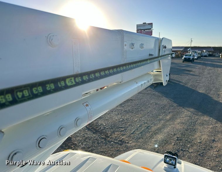 image for item EJ5325 2016 International Terrastar SFA 4X4 bucket truck