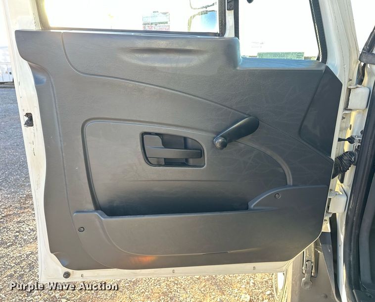 image for item EJ5325 2016 International Terrastar SFA 4X4 bucket truck