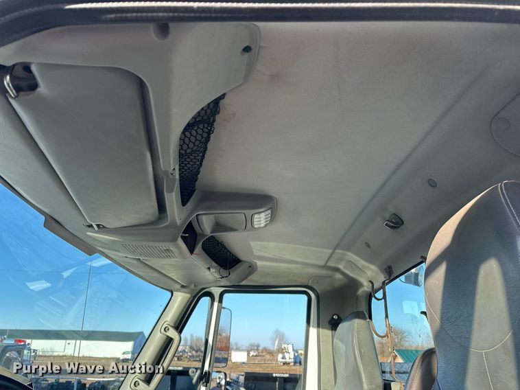 image for item EJ5325 2016 International Terrastar SFA 4X4 bucket truck