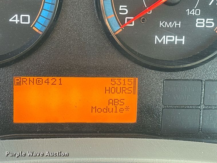 image for item EJ5325 2016 International Terrastar SFA 4X4 bucket truck