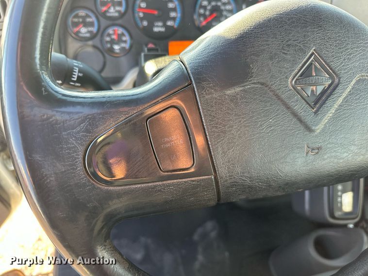 image for item EJ5325 2016 International Terrastar SFA 4X4 bucket truck