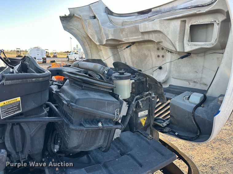 image for item EJ5325 2016 International Terrastar SFA 4X4 bucket truck