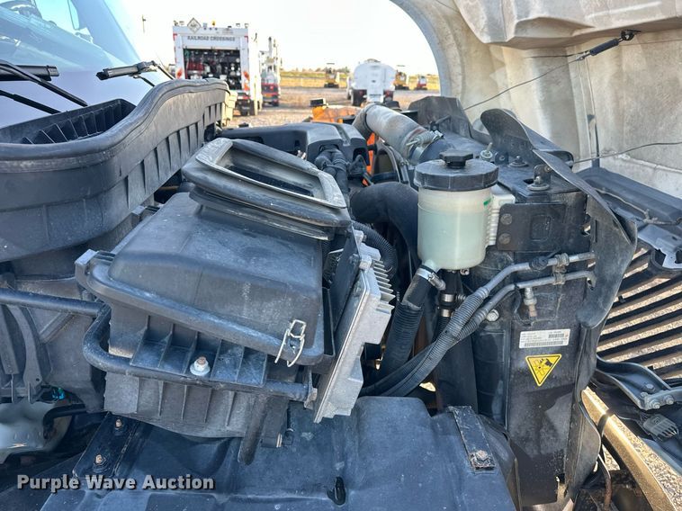 image for item EJ5325 2016 International Terrastar SFA 4X4 bucket truck