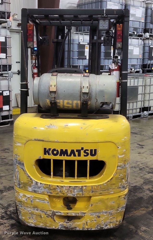 image for item EJ8165 Komatsu FG25GT-14 forklift