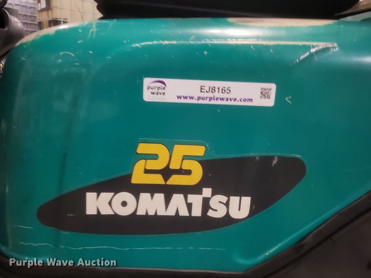 image for item EJ8165 Komatsu FG25GT-14 forklift