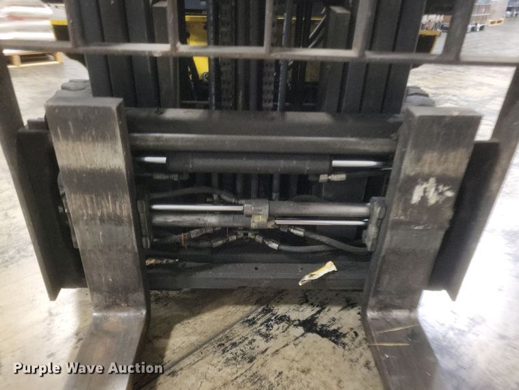 image for item EJ8165 Komatsu FG25GT-14 forklift