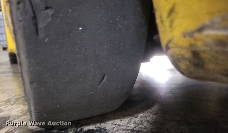 image for item EJ8165 Komatsu FG25GT-14 forklift