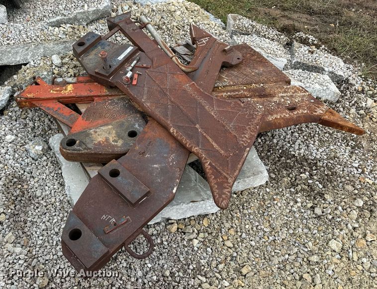 image for item EN5000 Ditch Witch HT-100 (3) vibratory plow blades