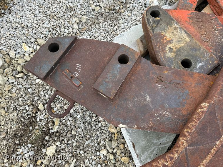 image for item EN5000 Ditch Witch HT-100 (3) vibratory plow blades