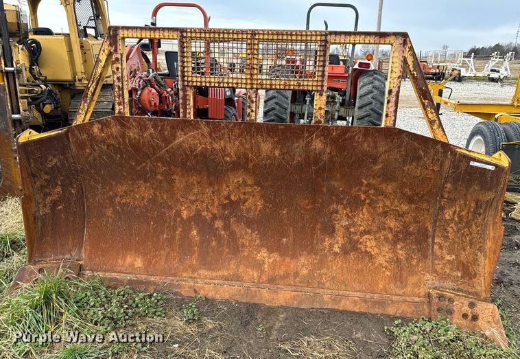 image for item EN5005 Komatsu 4CA31-B dozer blade