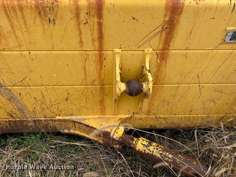 image for item EN5005 Komatsu 4CA31-B dozer blade