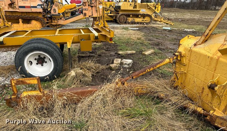 image for item EN5005 Komatsu 4CA31-B dozer blade