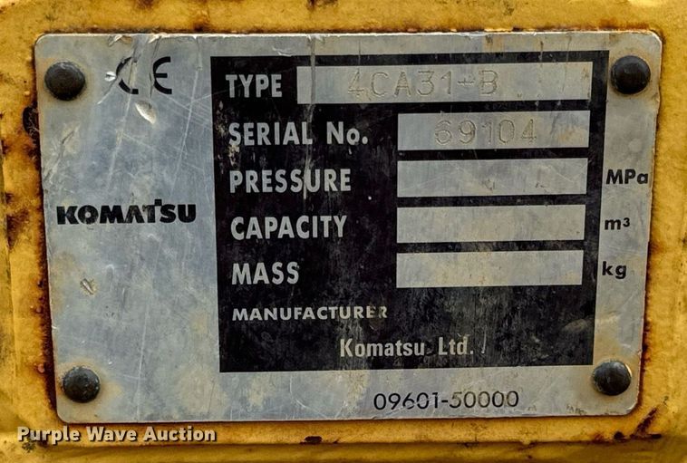 image for item EN5005 Komatsu 4CA31-B dozer blade