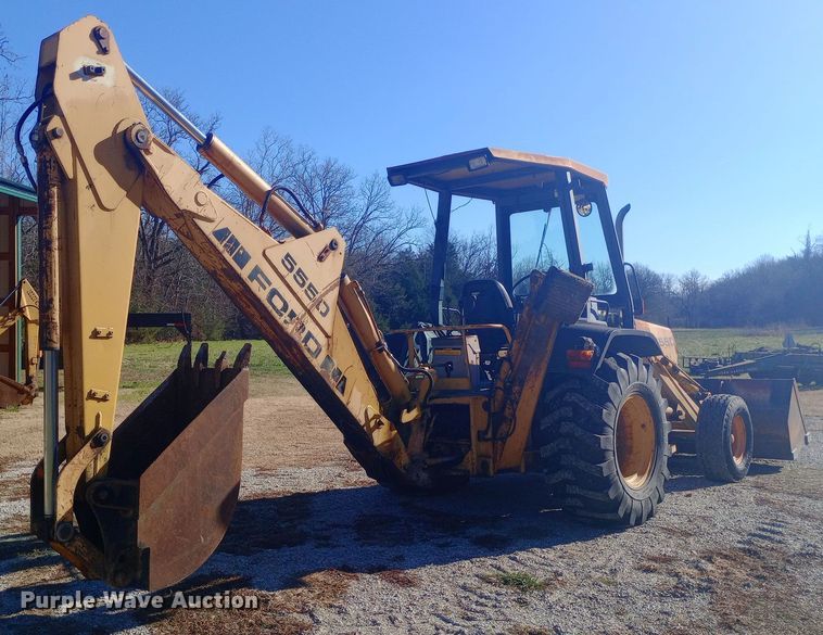 image for item EN8643 1994 New Holland 555D backhoe