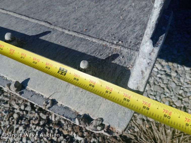 image for item EN8643 1994 New Holland 555D backhoe