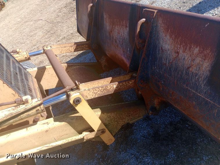 image for item EN8643 1994 New Holland 555D backhoe