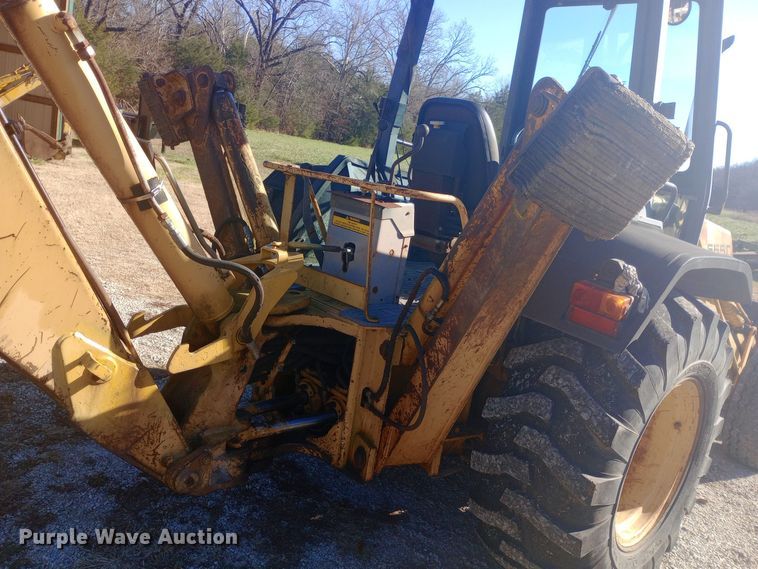 image for item EN8643 1994 New Holland 555D backhoe