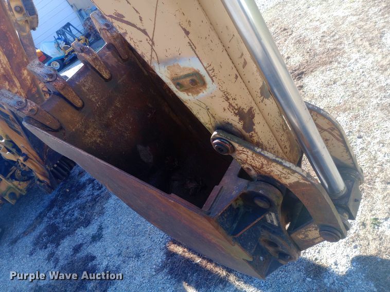 image for item EN8643 1994 New Holland 555D backhoe