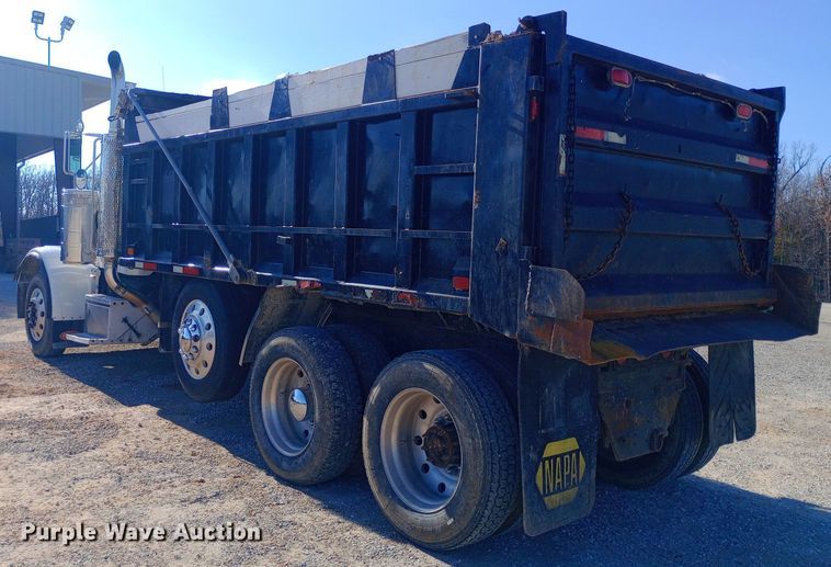 image for item EN8661 1989 Peterbilt  378 dump truck