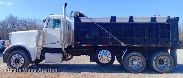 image for item EN8661 1989 Peterbilt  378 dump truck