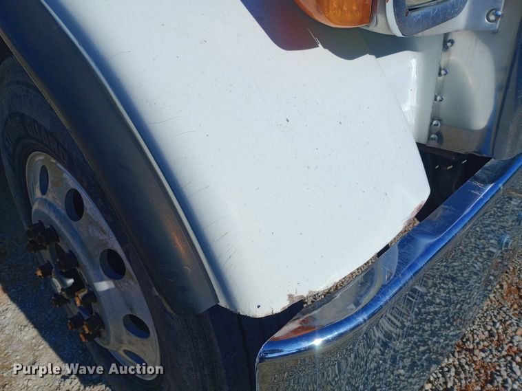 image for item EN8661 1989 Peterbilt  378 dump truck