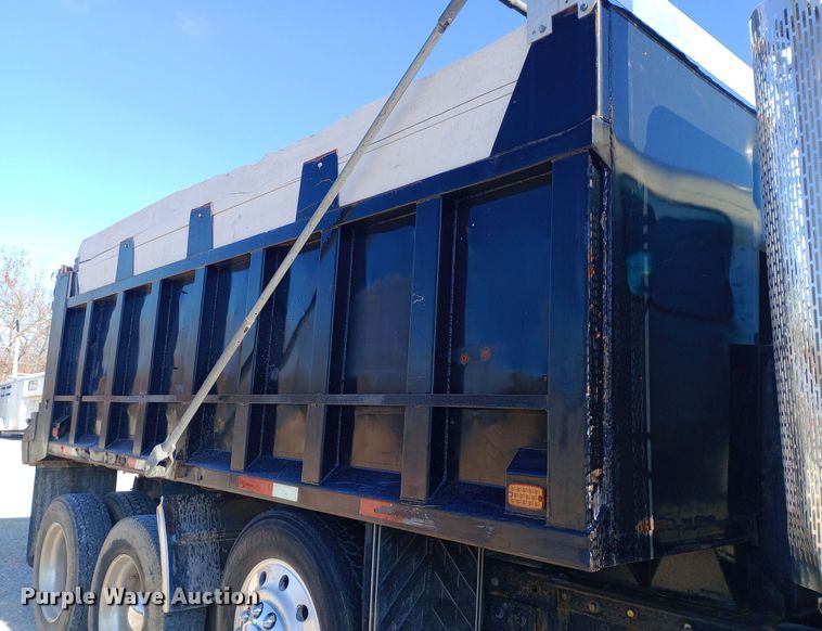 image for item EN8661 1989 Peterbilt  378 dump truck