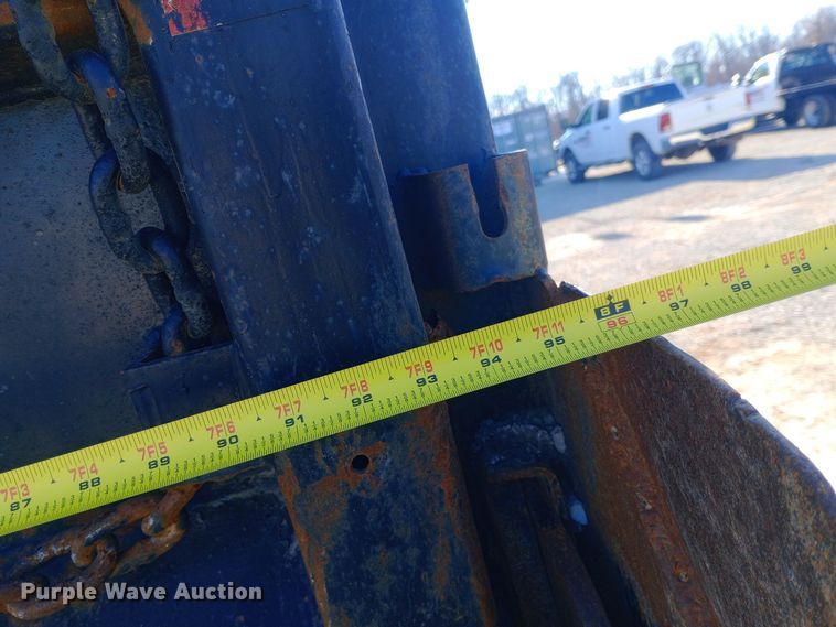 image for item EN8661 1989 Peterbilt  378 dump truck