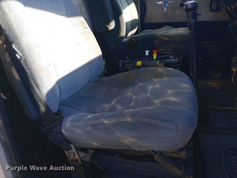 image for item EN8661 1989 Peterbilt  378 dump truck