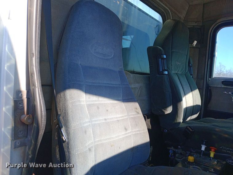 image for item EN8661 1989 Peterbilt  378 dump truck