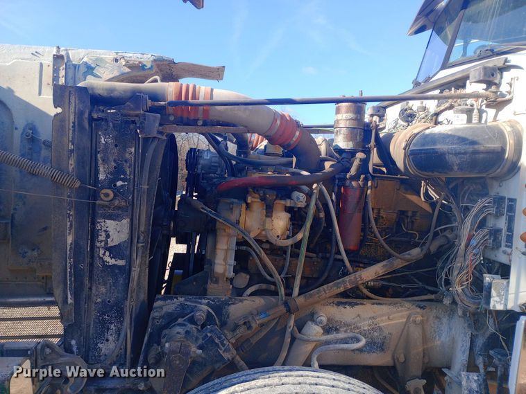 image for item EN8661 1989 Peterbilt  378 dump truck