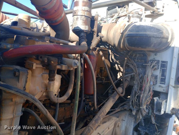 image for item EN8661 1989 Peterbilt  378 dump truck