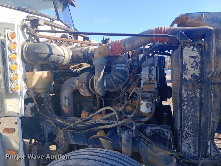 image for item EN8661 1989 Peterbilt  378 dump truck